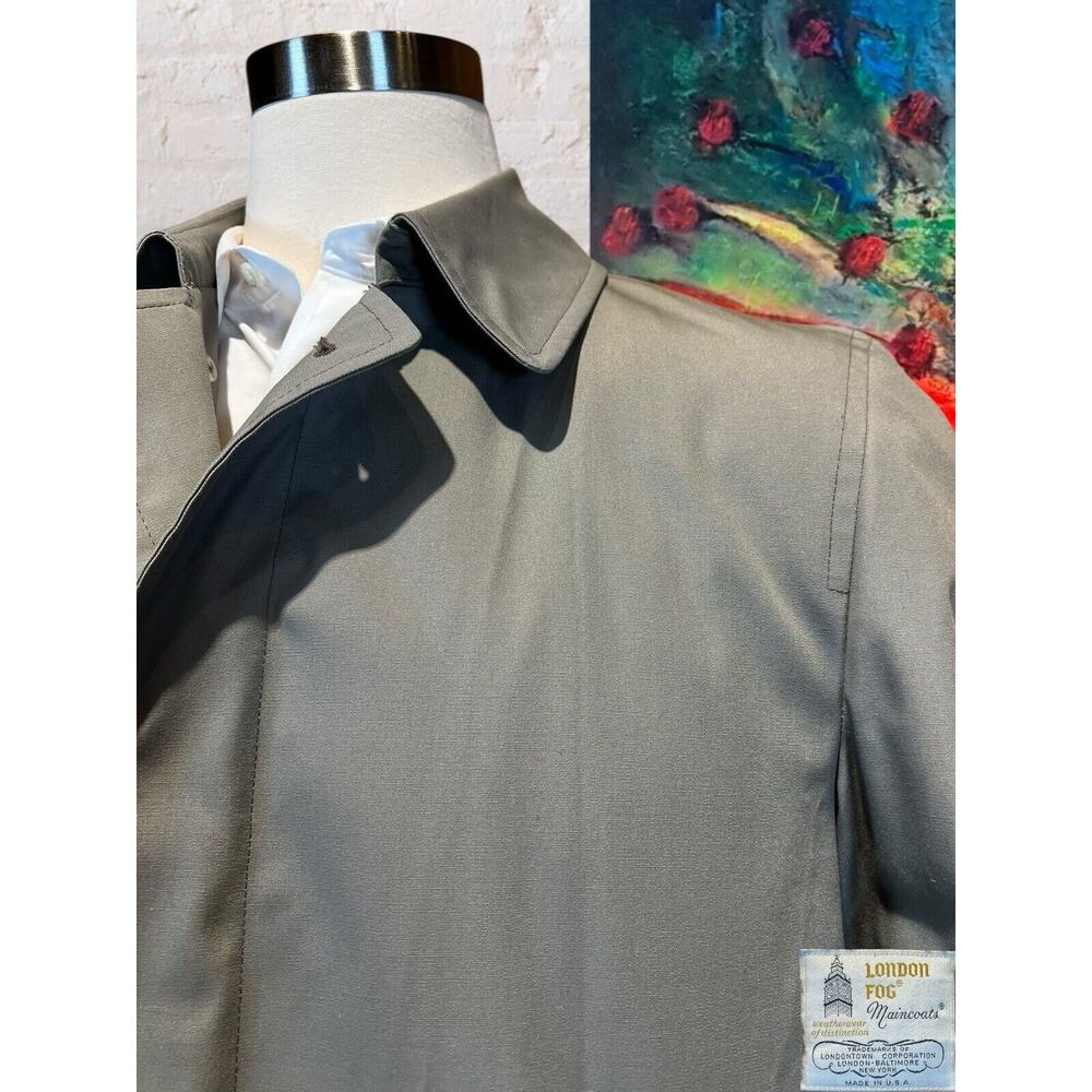 Vintage London Fog Mens 40L Khaki Tan Full Length Trench All Weather Rain Coat - Picture 4 of 15